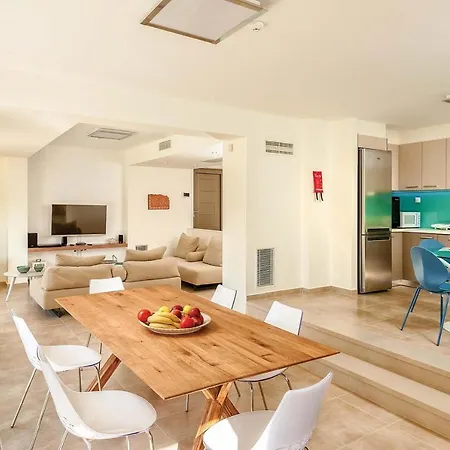 Breeze Villa